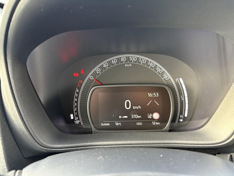 Vehicle Image 10
