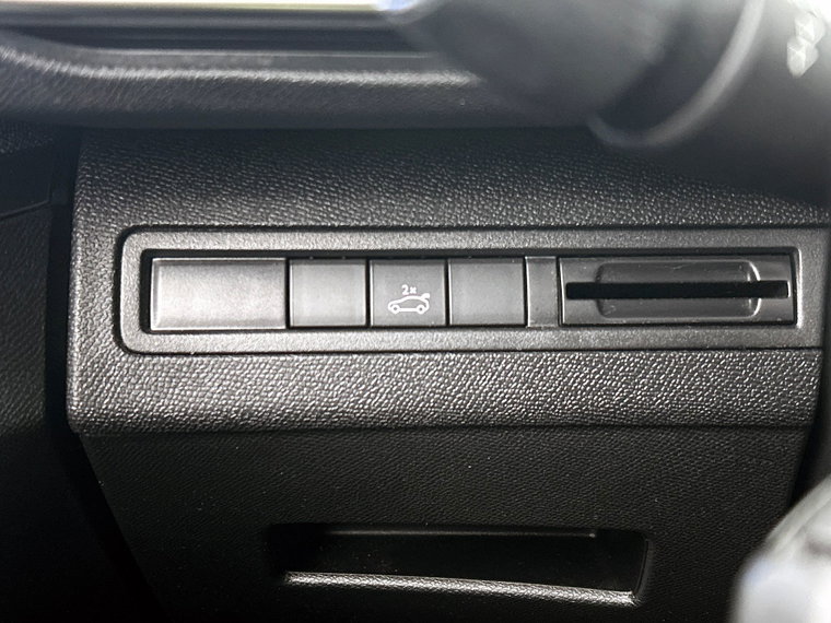 Vehicle Image 37