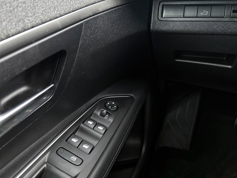 Vehicle Image 39
