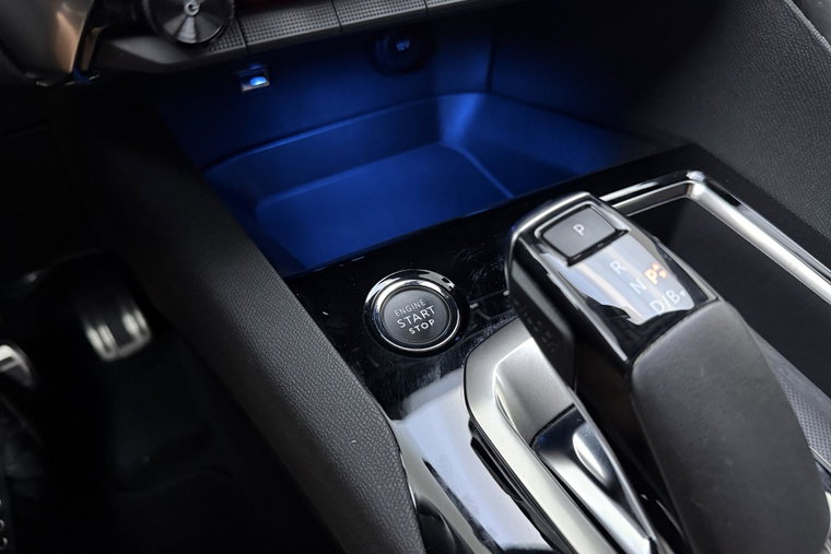 Vehicle Image 30