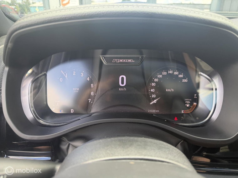 Vehicle Image 24