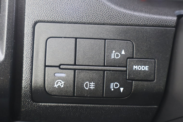 Vehicle Image 29