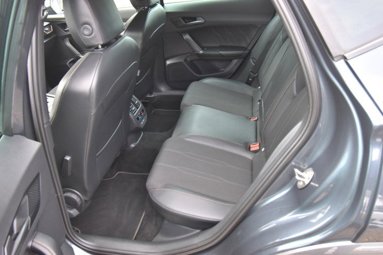 Vehicle Image 23