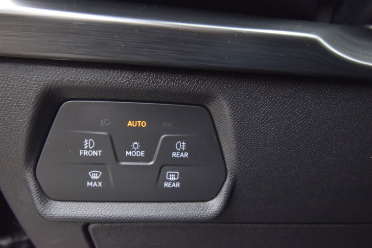 Vehicle Image 45