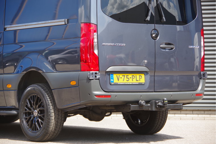 Vehicle Image 33