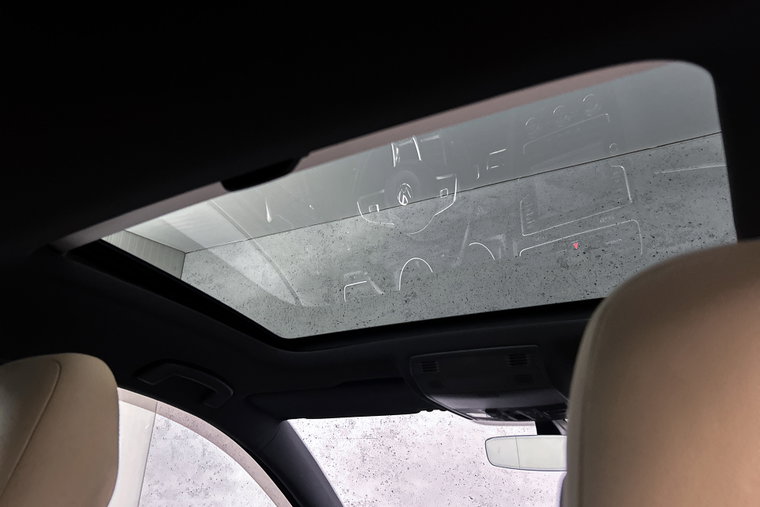 Vehicle Image 17