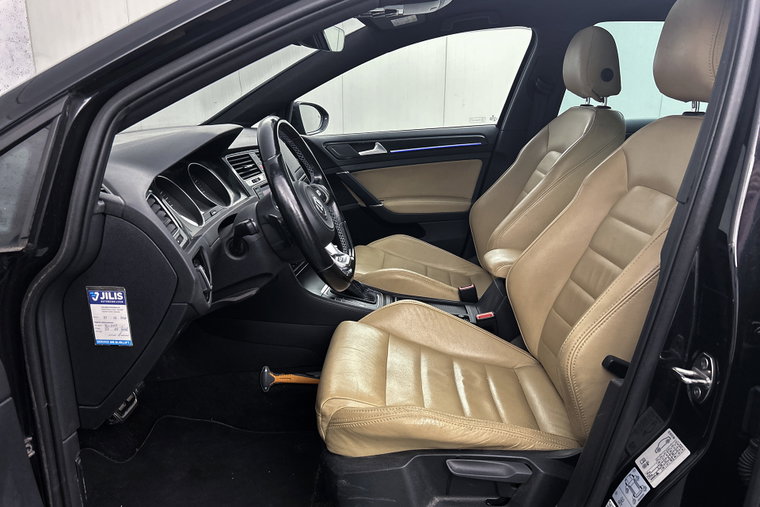 Vehicle Image 30