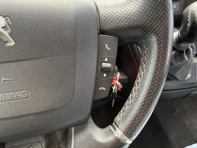 Vehicle Image 26