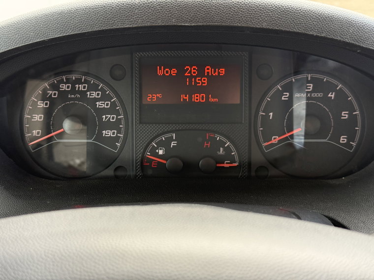 Vehicle Image 30