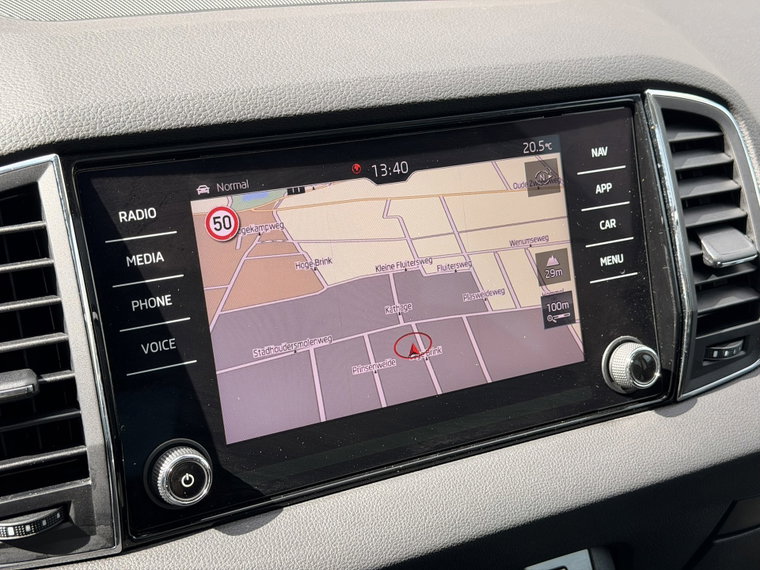 Vehicle Image 30