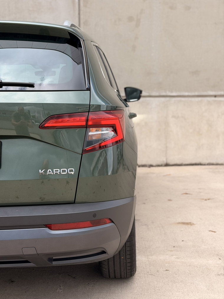 Vehicle Image 38