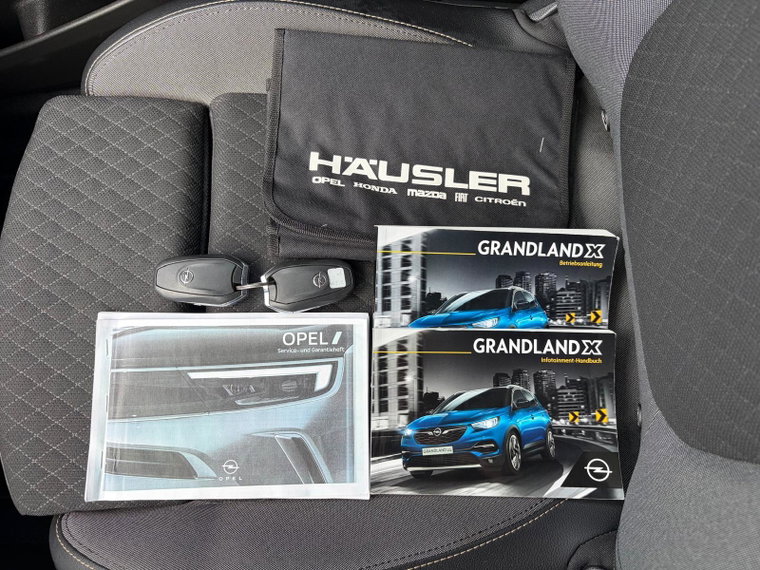 Vehicle Image 30