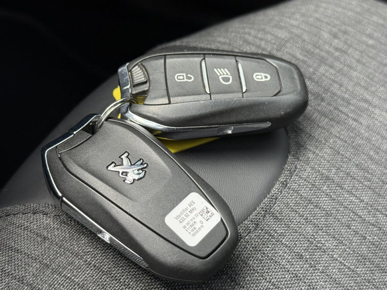 Vehicle Image 33