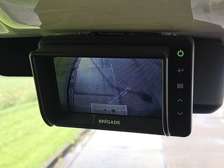 Vehicle Image 15