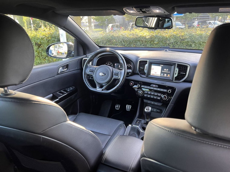 Vehicle Image 22