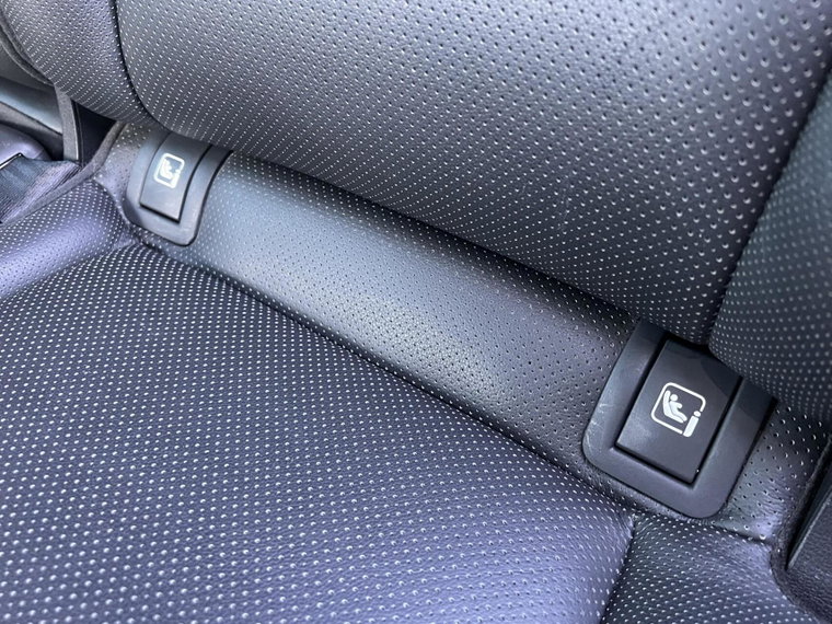 Vehicle Image 48