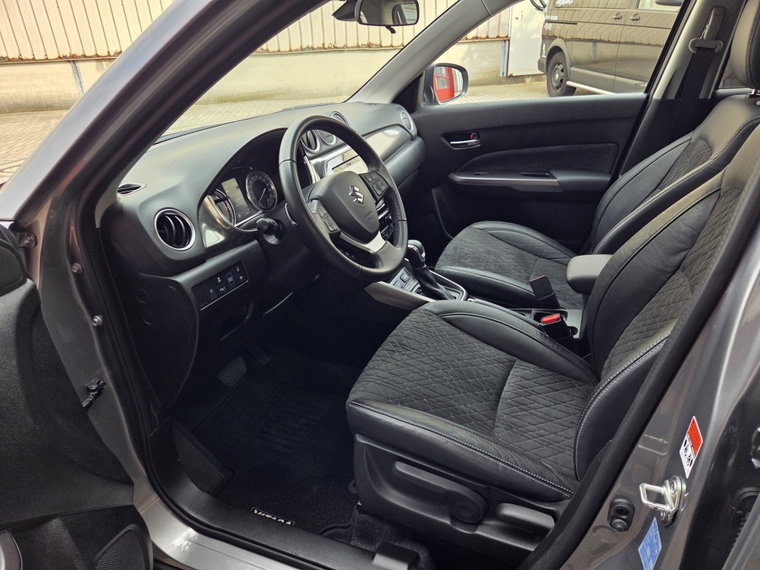 Vehicle Image 15