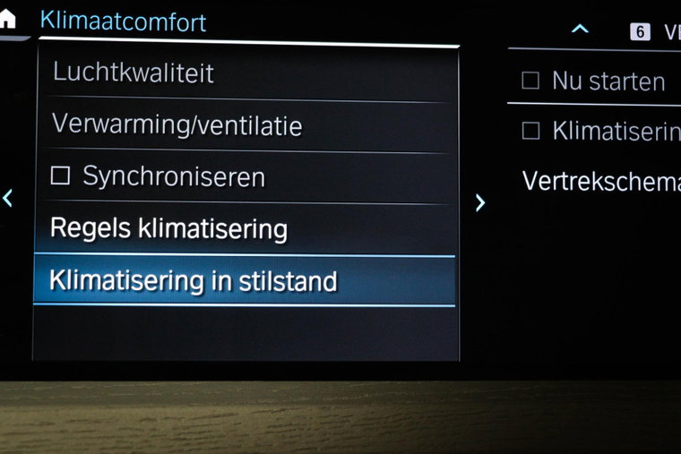 Vehicle Image 52