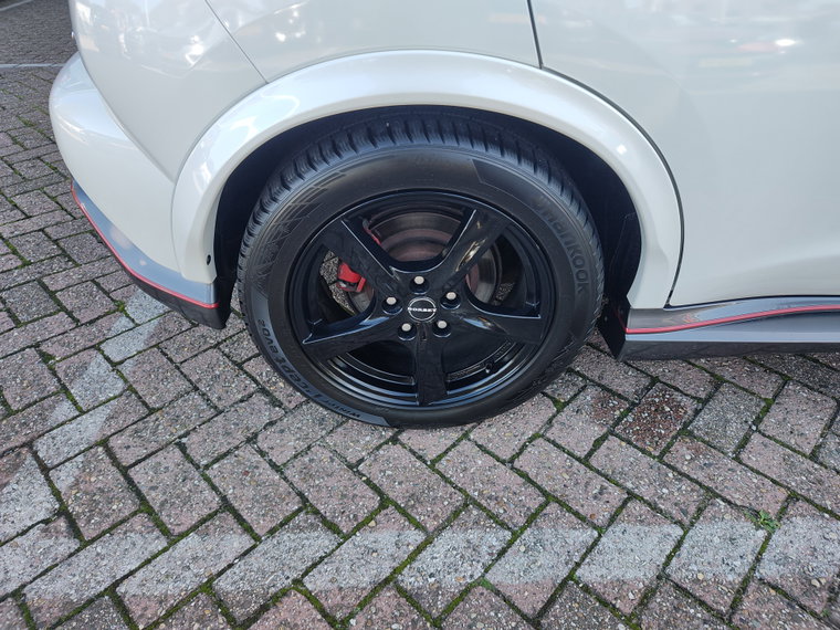 Vehicle Image 32