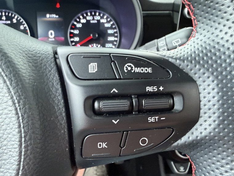 Vehicle Image 27