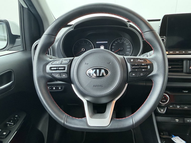 Vehicle Image 38