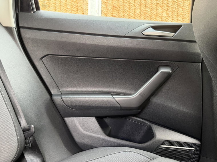 Vehicle Image 39