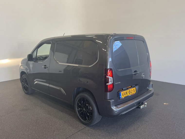 Vehicle Image 38