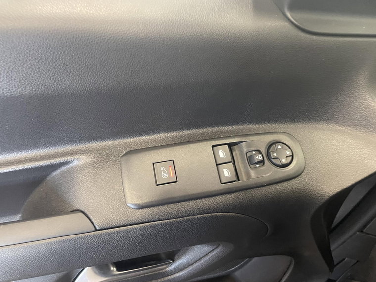 Vehicle Image 40