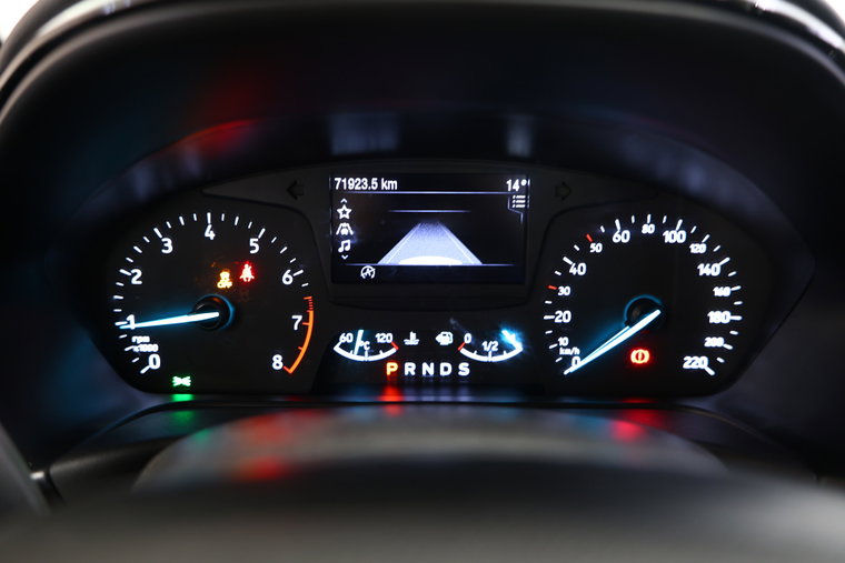 Vehicle Image 12