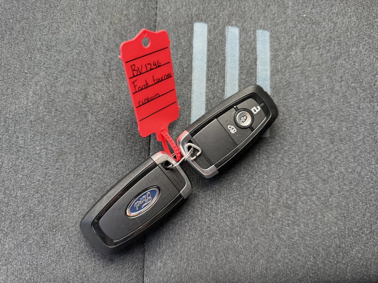 Vehicle Image 43