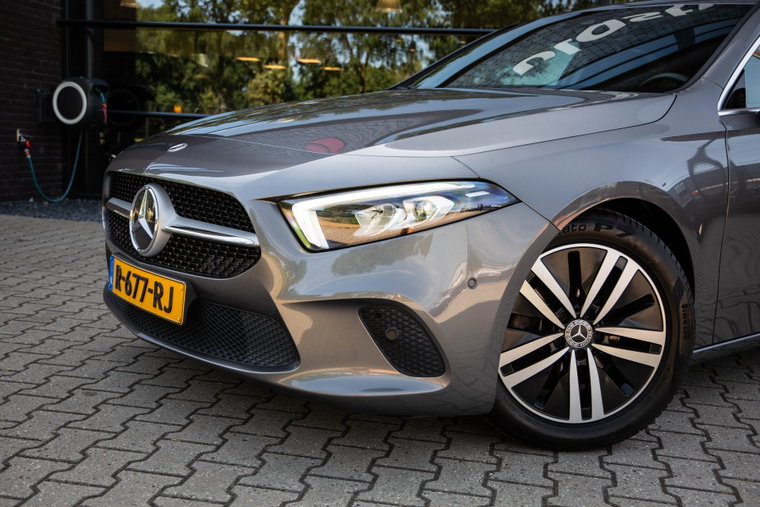 Vehicle Image 7