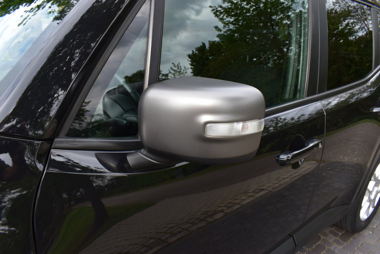 Vehicle Image 24