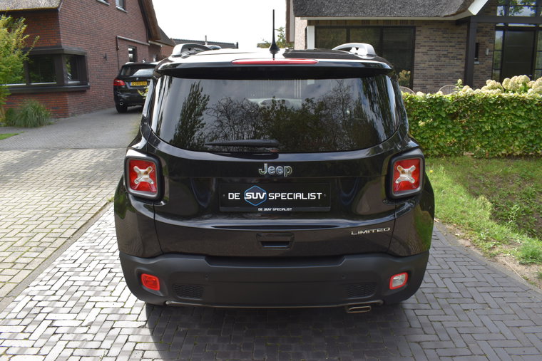 Vehicle Image 40