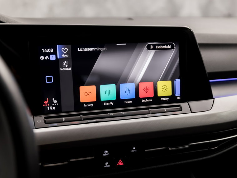 Vehicle Image 30