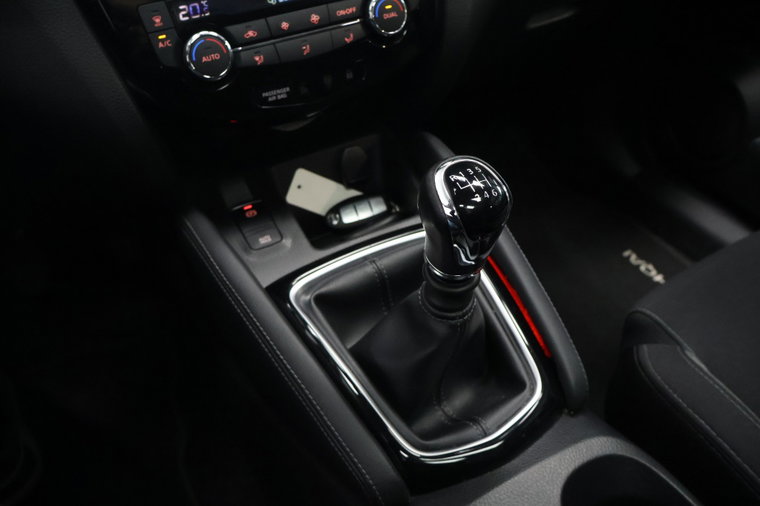 Vehicle Image 26