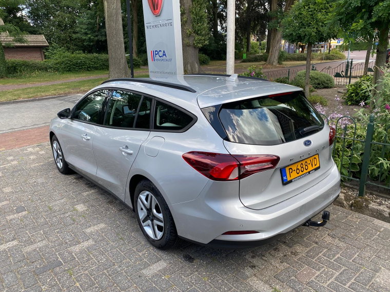 Vehicle Image 32