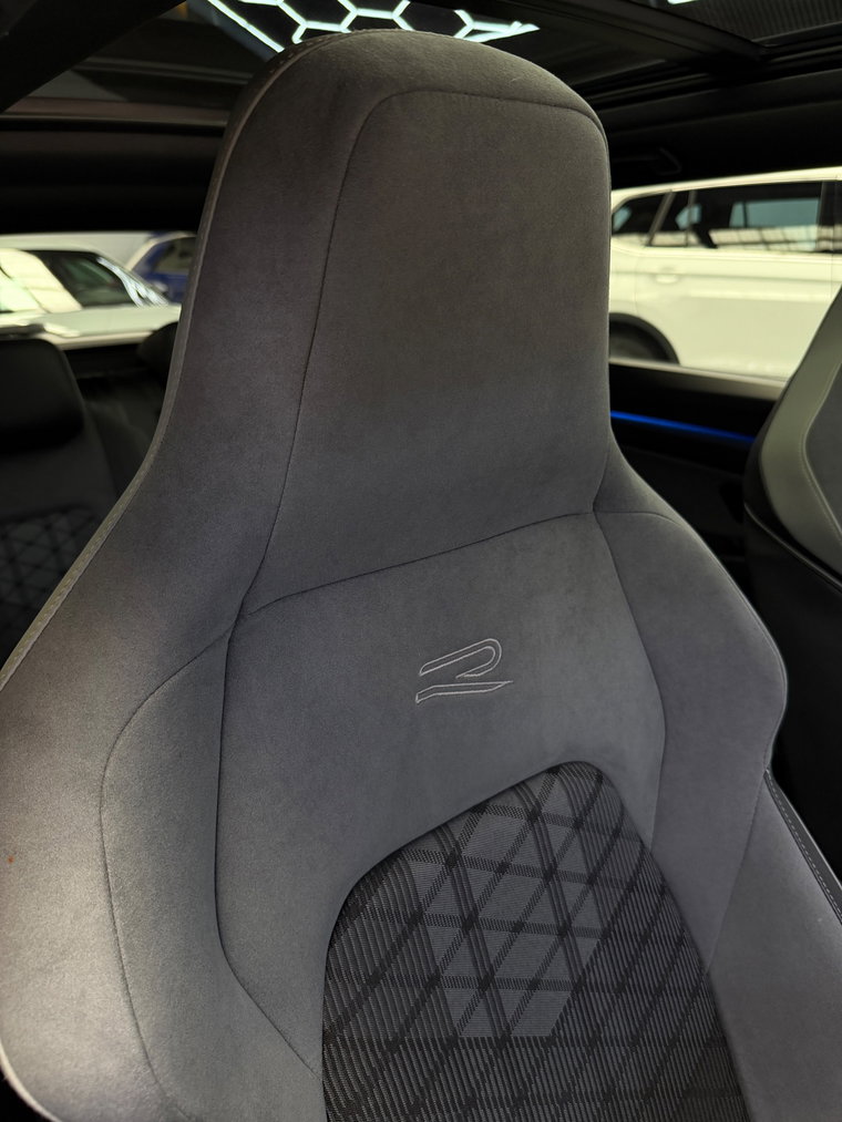 Vehicle Image 45
