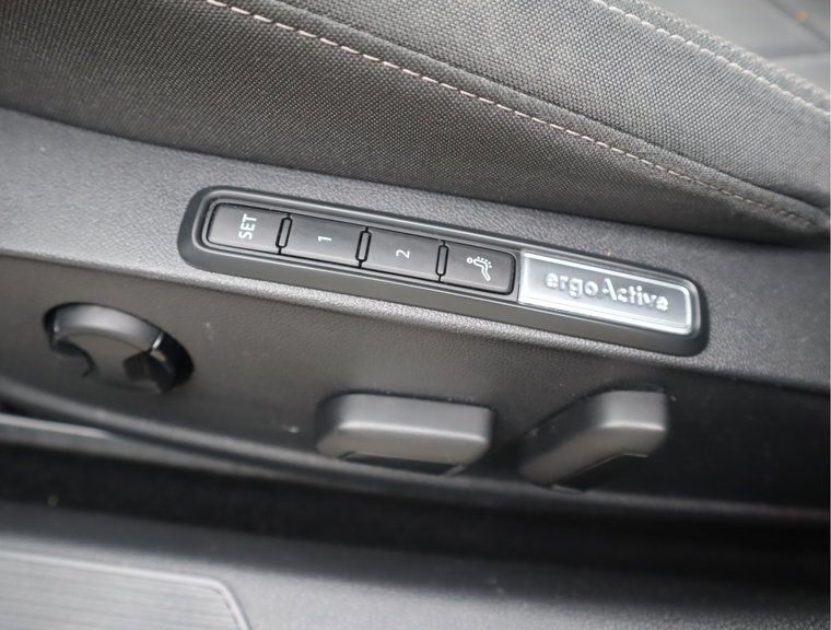 Vehicle Image 27