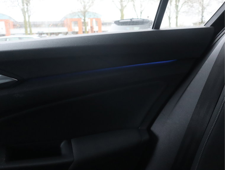 Vehicle Image 40