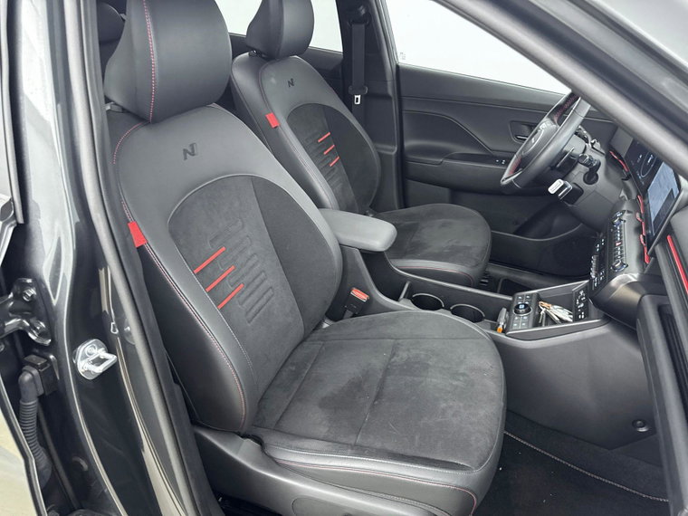 Vehicle Image 33