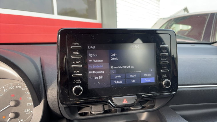 Vehicle Image 11