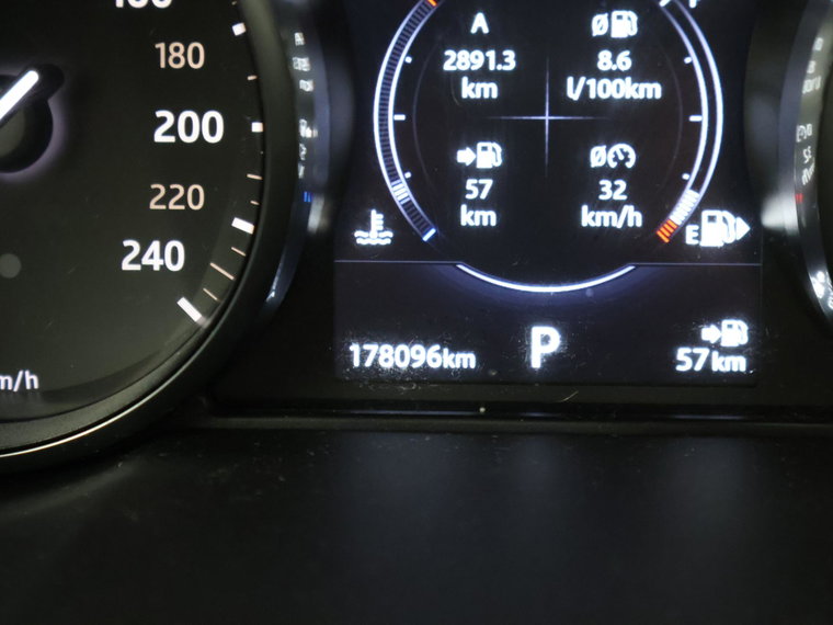 Vehicle Image 36