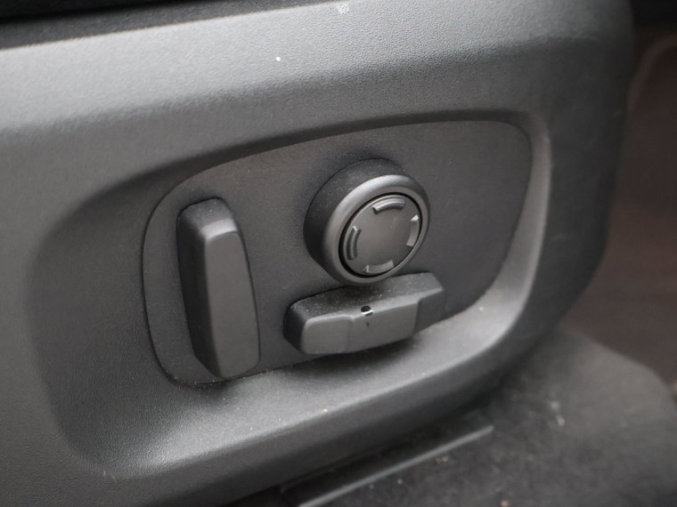 Vehicle Image 40