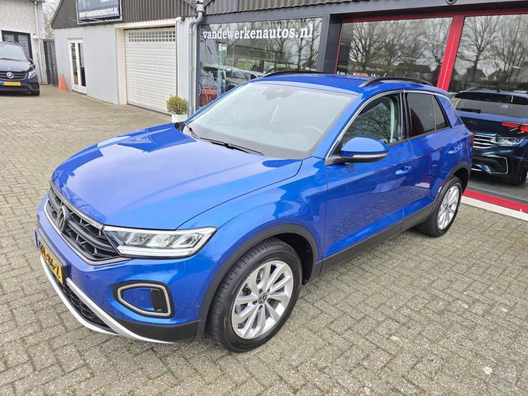 Vehicle Image 46