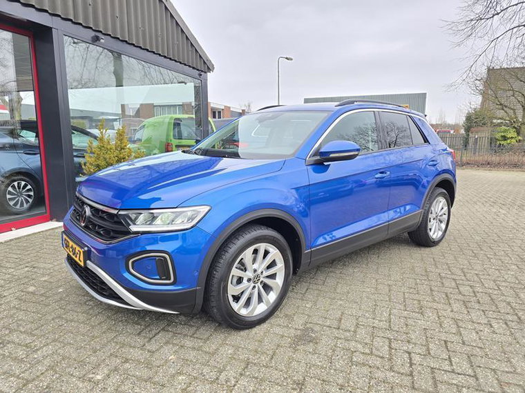 Vehicle Image 48