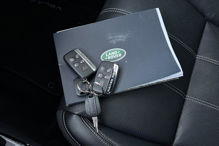 Vehicle Image 18