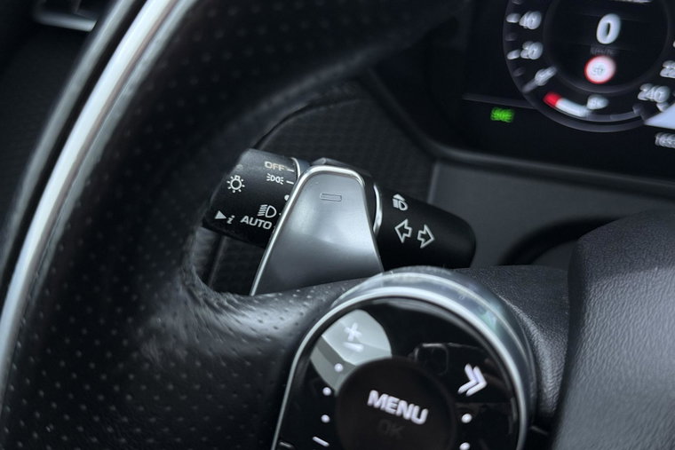 Vehicle Image 40