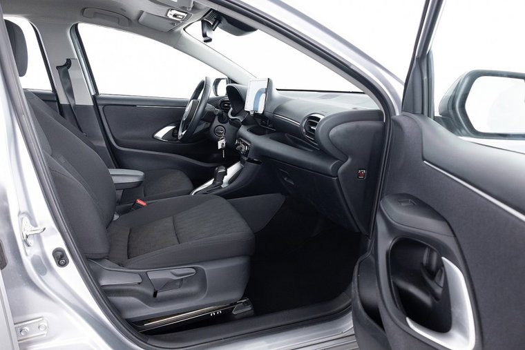Vehicle Image 6