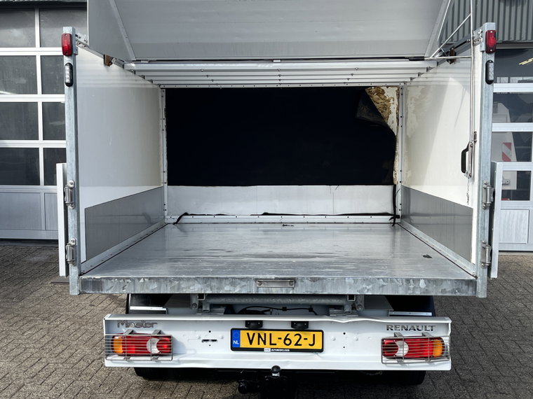 Vehicle Image 28