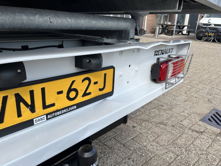 Vehicle Image 48